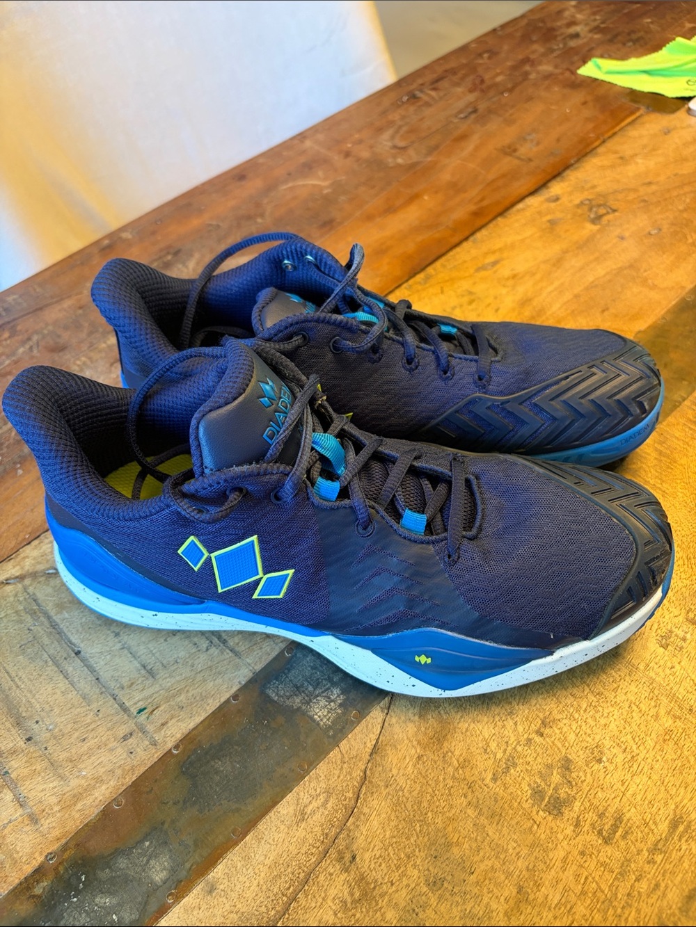 DIADEM Court Burst Pickleball Shoes size 9.5